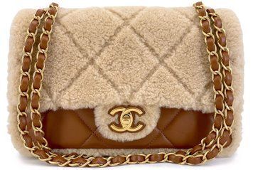 Сумка Chanel 24K Teddy Bear Medium Classic Flap Bag in Shearling & Brown Quilted Lambskin/Gold Hardware 620 фото