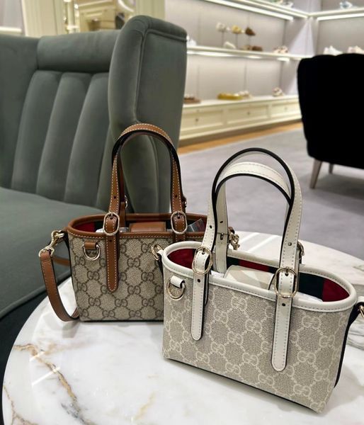 Сумка Gucci GG Emblem Mini Bag in Beige and White Monogram Coated Canvas 0445 фото