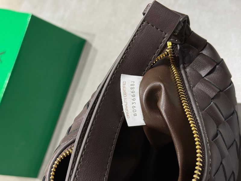 Сумка Bottega Veneta Mini Wallace Bag in Fondant Intrecciato Leather 991252 фото