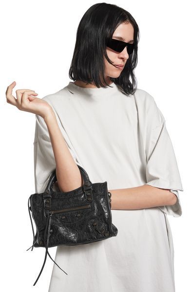 Сумка Balenciaga Le City Bag Mini in Black Arena Lambskin/Brass Hardware 18024 фото