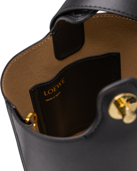 Сумка Loewe Mini Pebble Bucket Bag Smooth Calfskin in Black 99801 фото