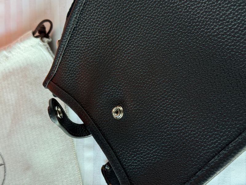 Сумка Hermes Evelyne TPM in Black Leather/Palladium Hardware 150 фото