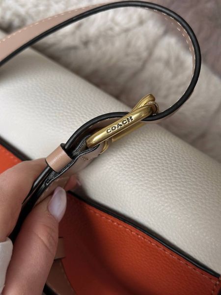 Сумка Coach Tabby Shoulder Bag 26 in Signature Canvas White/Ginger 0302 фото