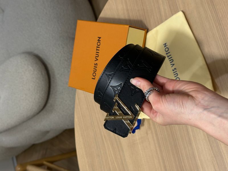 Ремінь Louis Vuitton Shadow 40 Belt Black/Gold 66172 фото