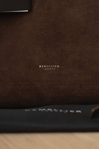 Сумка DeMellier The Midi New York Tote Bag in Mocha Suede & Mocha Smooth/Gold Hardware 0500 фото
