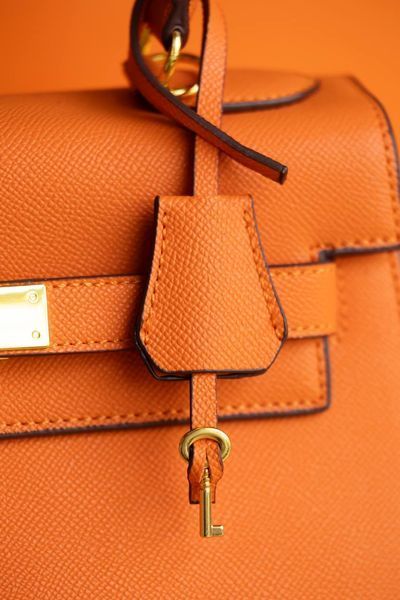 Сумка Hermes Kelly Sellier 28 in Orange Epsom/Gold Hardware 0537 фото