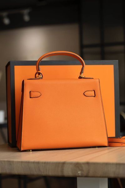 Сумка Hermes Kelly Sellier 28 in Orange Epsom/Gold Hardware 0537 фото