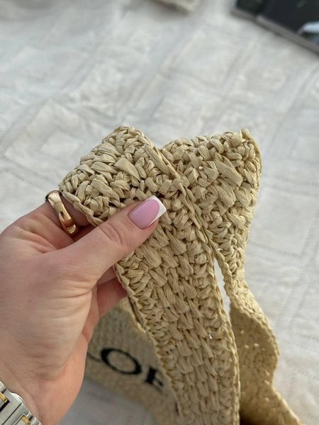 Сумка Loewe Font Tote Raffia Medium Bag Natural 497 фото
