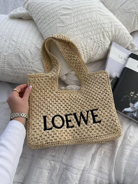 Сумка Loewe Font Tote Raffia Medium Bag Natural 497 фото