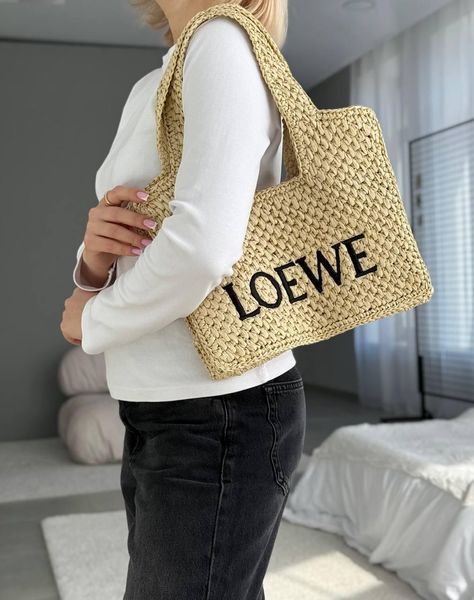 Сумка Loewe Font Tote Raffia Medium Bag Natural 497 фото