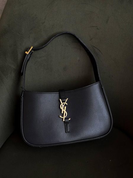 Сумка Saint Laurent Le&nbsp;5&nbsp;&Agrave;&nbsp;7 Hobo Bag Black/Gold 075 фото