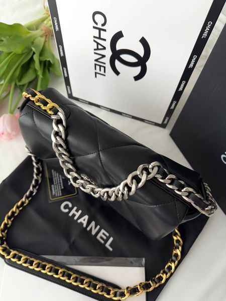 Cумка Chanel 19 Flap Bag in Black Quilted Lambskin/Silver-Gold Hardware 443 фото