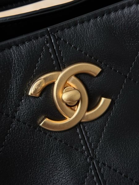 Сумка Chanel Hobo Shopping Tote Bag 35 in Quilted Calfskin Black/Gold Hardware 596 фото