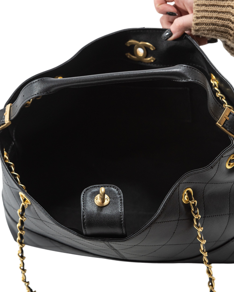 Сумка Chanel Hobo Shopping Tote Bag 35 in Quilted Calfskin Black/Gold Hardware 596 фото