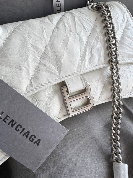 Cумка Balenciaga Crush Small Chain Bag in White Quilted Leather/Silver Chain 18018 фото