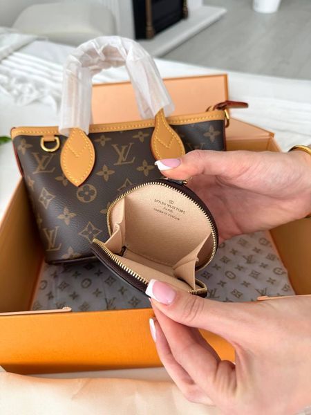 Сумка Louis Vuitton Neverfull BB in Monogram Coated Canvas with Beige Strap 1069 фото
