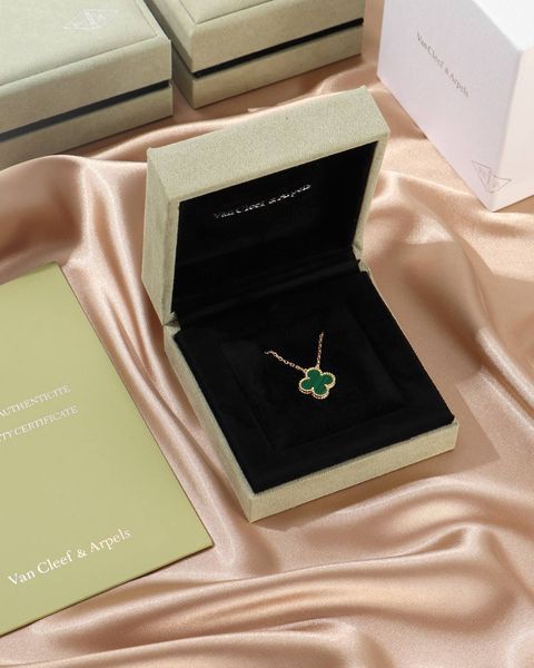 Підвіска Van Cleef & Arpels Vintage Alhambra Necklace Gold/Malachite 0310 фото
