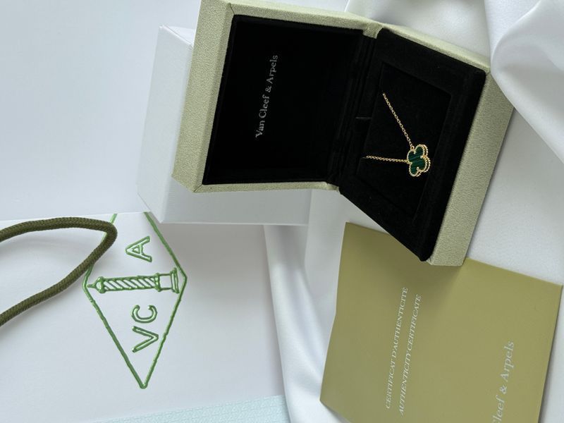 Підвіска Van Cleef & Arpels Vintage Alhambra Necklace Gold/Malachite 0310 фото