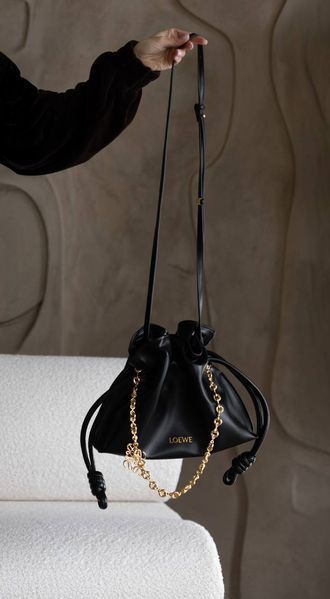 Сумка Loewe Medium Flamenco Clutch in Black Nappa Calfskin 0599 фото