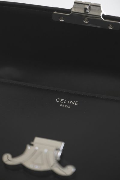 Сумка Celine Claude Chain Shoulder Bag in Shiny Black Calfskin/Silver Hardware 0361 фото