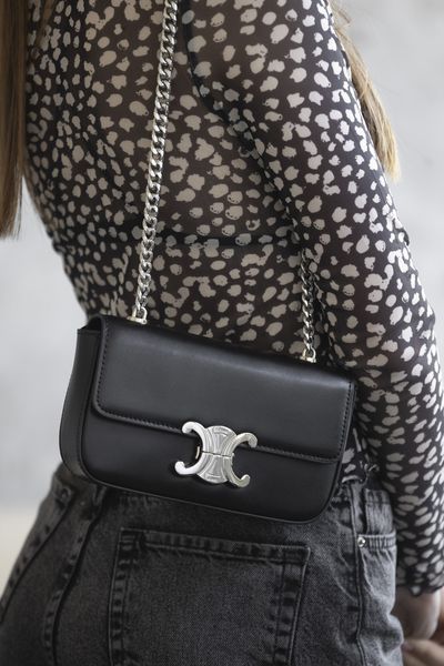 Сумка Celine Claude Chain Shoulder Bag in Shiny Black Calfskin/Silver Hardware 0361 фото