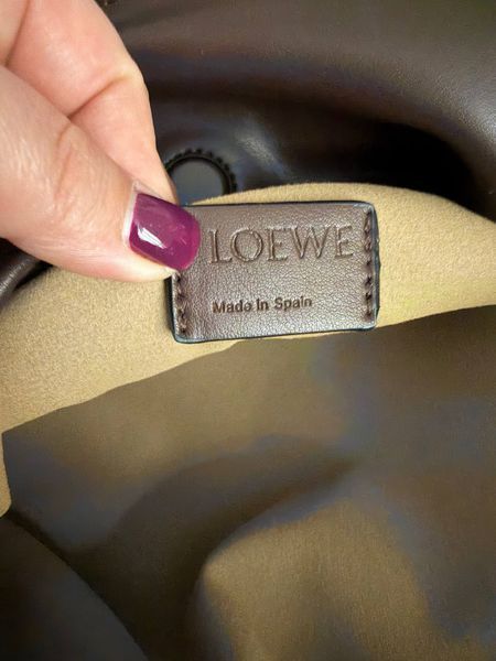 Сумка Loewe Medium Flamenco Clutch in Chocolate Nappa Calfskin 0599 фото