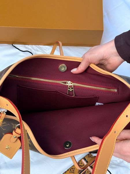 Cумка Louis Vuitton CarryAll MM Bag in Brown Monogram Coated Canvas with Gold-Toned Hardware Premium 7489 фото