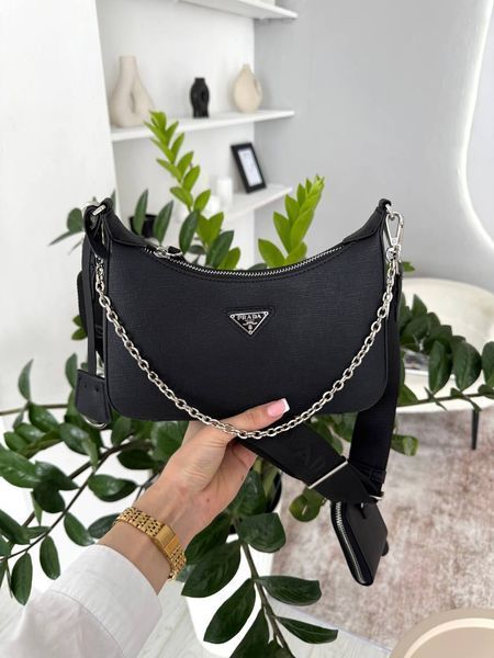 Сумка Prada Re-Edition 2005 Saffiano Leather Bag Black/Silver 99411 фото