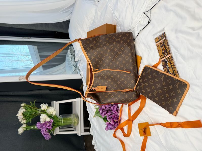 Сумка Louis Vuitton CarryAll MM Bag in Monogram Canvas 7489 фото
