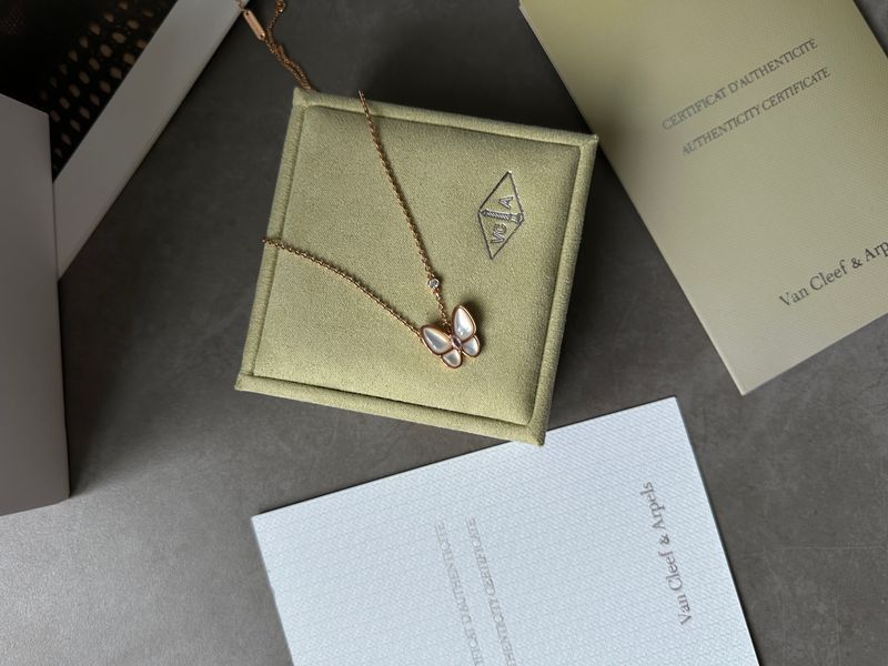 Підвіска Van Cleef & Arpels Pendant Two Butterfly 18K Rose Gold/Diamond/Mother-of-Pearl JW0111 фото
