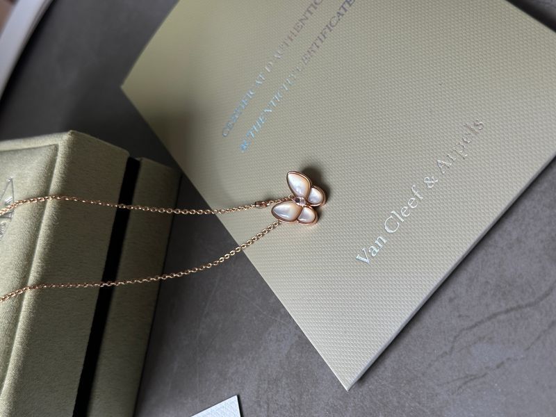 Підвіска Van Cleef & Arpels Pendant Two Butterfly 18K Rose Gold/Diamond/Mother-of-Pearl JW0111 фото