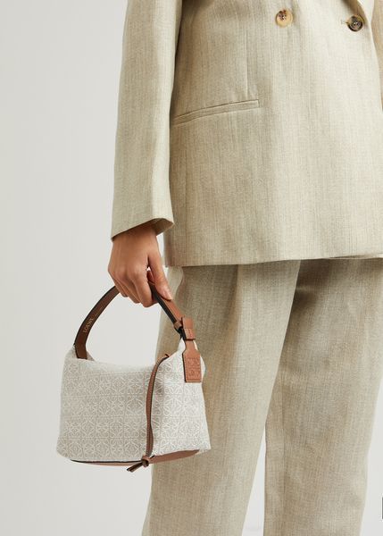 Сумка Loewe Cubi Small Bag Anagram Canvas 0572 фото