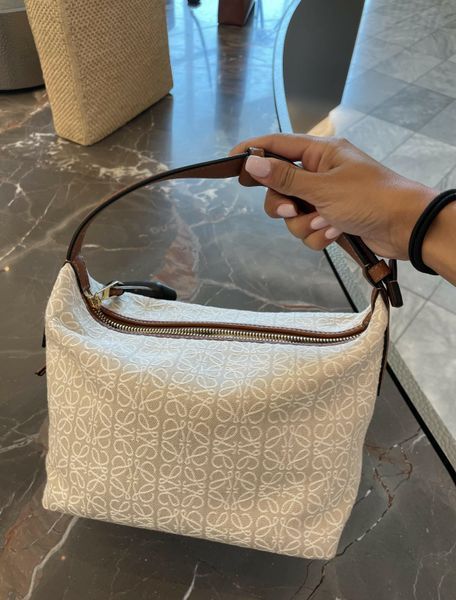 Сумка Loewe Cubi Small Bag Anagram Canvas 0572 фото
