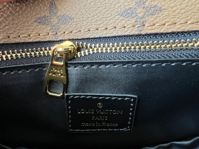 Cумка Louis Vuitton Tilsitt Handbag in Monogram Reverse Canvas 07023 фото