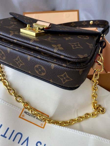 Cумка Louis Vuitton Pochette M&eacute;tis East West Bag in Brown Monogram Coated Canvas 209 фото