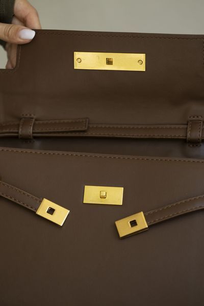 Сумка Saint Laurent Manhattan Medium Shoulder Bag in Smooth Brown Leather 0554 фото