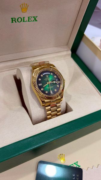 Годинник Rolex Day-Date 40 Yellow Gold/Green Ombre 9882 фото