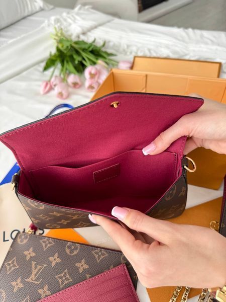 Сумка Louis Vuitton F&eacute;licie Pochette Bag in Monogram Coated Canvas 1052 фото