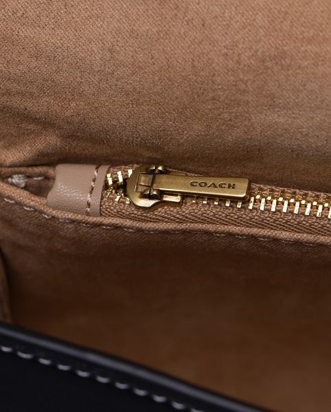 Сумка Coach Brook Flap Chain Bag in Leather Black/Brass Hardware 99741 фото