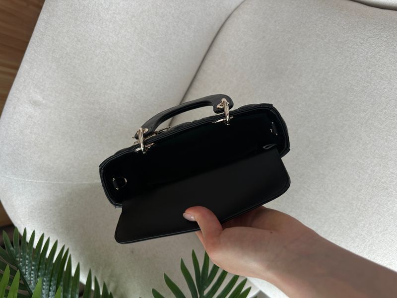 Сумка Christian Dior Small Lady D-Joy Bag in Black Cannage Lambskin with Gold Hardware Premium 121 фото