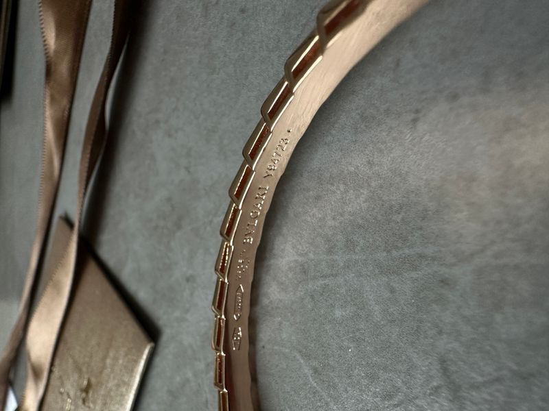 Браслет Bvlgari Serpenti Viper Bracelet 18K Rose Gold with Mother-of-Pearl/Diamonds JW0308 фото