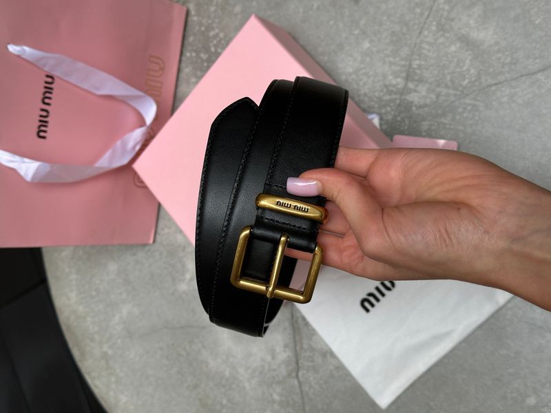 Ремінь Miu Miu Leather Belt Black/Gold 66158 фото