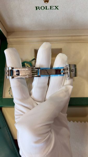 Годинник Rolex Datejust 40 Oyster Black Diamond Dial 9881 фото