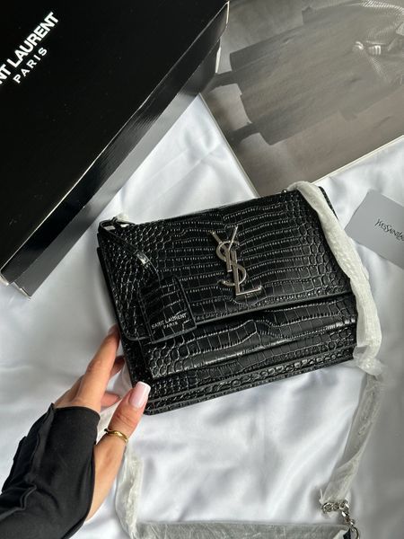 Сумка Saint Laurent Sunset Medium Shoulder Bag in Black Crocodile Embossed Leather with Silver Hardware 3304 фото
