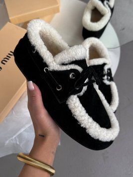 Жіночі зимові замшеві лофери з хутром Miu Miu Winter Loafers Suede Black 1007 фото