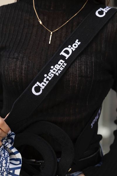 Сумка Dior Medium Lady D-Lite Bag in Black Cannage Embroidery Canvas/Gold Hardware 0391 фото