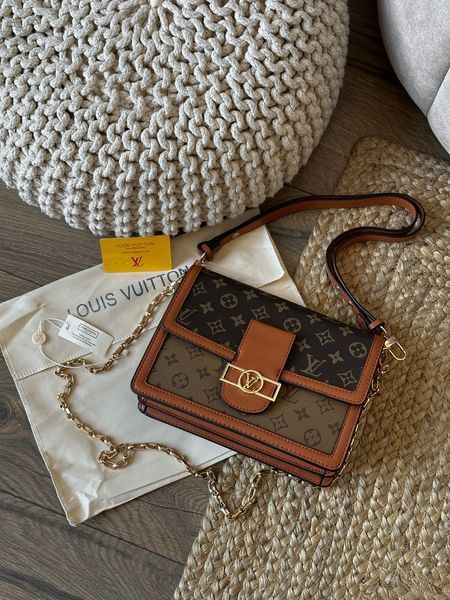Сумка Louis Vuitton Dauphine MM in Brown Monogram Reverse Coated Canvas 0218 фото