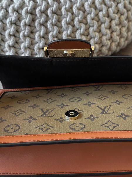 Сумка Louis Vuitton Dauphine MM in Brown Monogram Reverse Coated Canvas 0218 фото