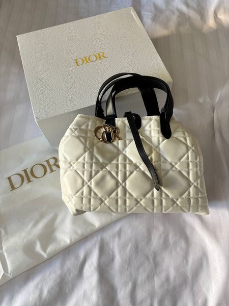 Сумка Dior Medium Toujours Bag in Rope Beige and Black Macrocannage Calfskin/Gold Hardware 5331 фото