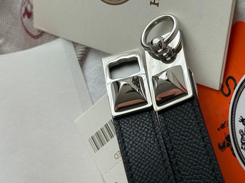 Ремень Herm&egrave;s Rivale 18 Belt in Black Calfskin/Palladium Buckle 0388 фото